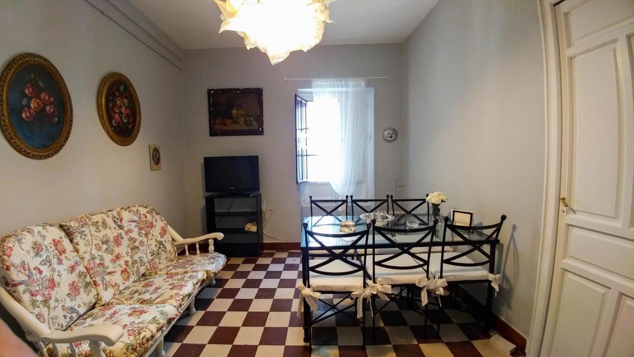 Apartamento Plaza De Dona Elvira 8 塞维利亚 外观 照片